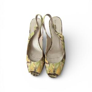 Tahari Green and Yellow Ikat Fabric Print Slingback Peep-Toe Heels 11M